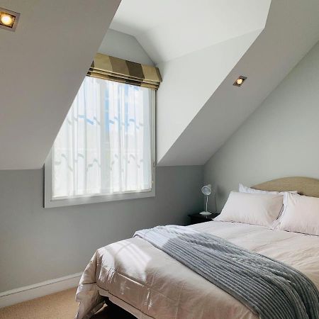 Tinkerbell Cottage 2-4 Bedroom- Russell Cottages Collection Экстерьер фото