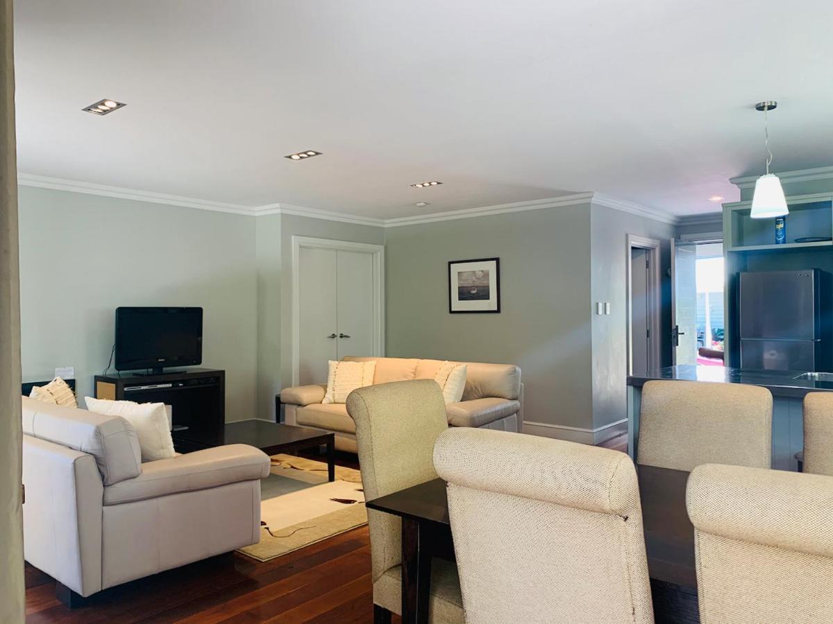 Tinkerbell Cottage 2-4 Bedroom- Russell Cottages Collection Экстерьер фото