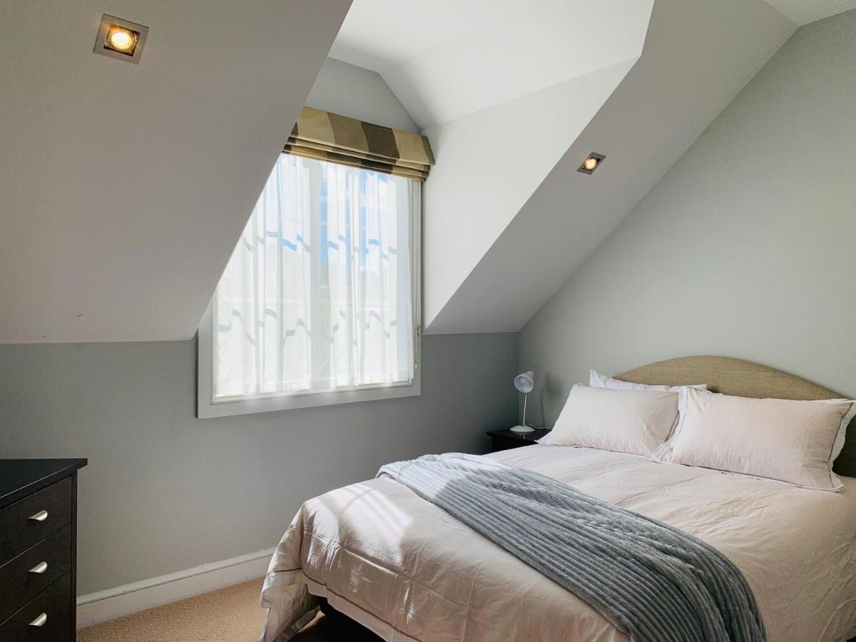 Tinkerbell Cottage 2-4 Bedroom- Russell Cottages Collection Экстерьер фото