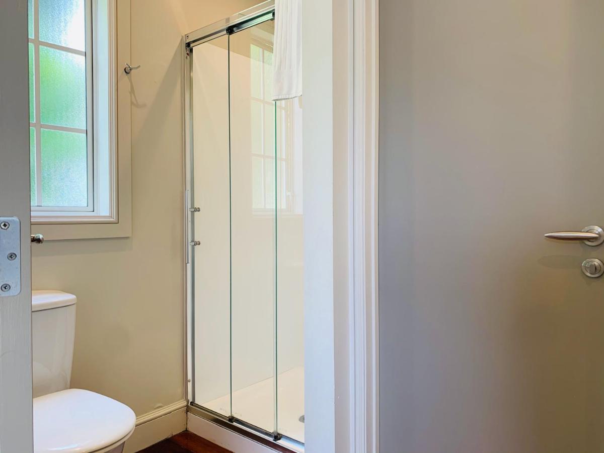 Tinkerbell Cottage 2-4 Bedroom- Russell Cottages Collection Экстерьер фото